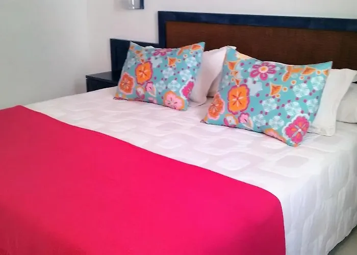 Juan Vista Piscina Y Mar * Puerto del Carmen (Lanzarote)